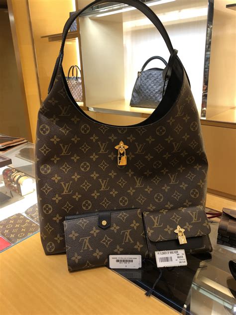 louis vuitton bag paris|louis vuitton bag average price.